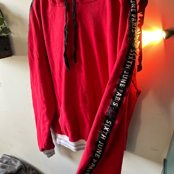 Red Hoodie - Picture 6 of 6